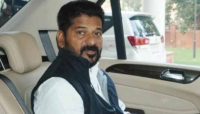ఢిల్లీ పర్యటనలో సీఎం రేవంత్.. గడ్కరీతో కీలక భేటీ