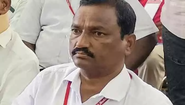గుండెపోటుతో సీపీఐ మండల కార్యదర్శి మృతి గుండెపోటుతో సీపీఐ మండల కార్యదర్శి మృతి