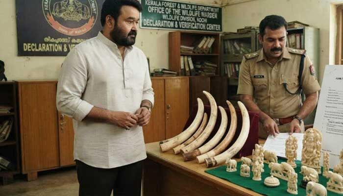 నటుడు మోహన్ లాల్ వద్ద మరిన్ని ఏనుగు దంతాల బొమ్మలు