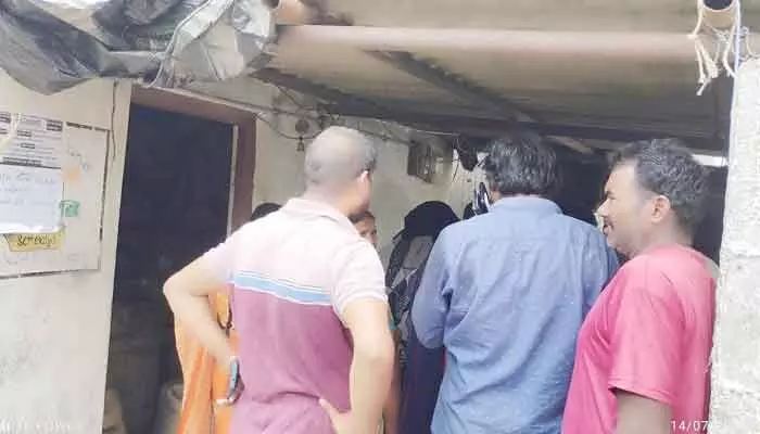 బూర్గంపాడులో రేషన్ కష్టాలు.. బూర్గంపాడులో రేషన్ కష్టాలు..