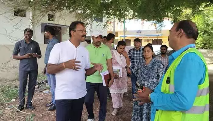 కాలనీలలో వ్యర్దాలు లేకుండా చర్యలు తీసుకోవాలి: ఎంఎంసీ కమీషనర్ వినయకృష్ణారెడ్డి కాలనీలలో వ్యర్దాలు లేకుండా చర్యలు తీసుకోవాలి: ఎంఎంసీ కమీషనర్ వినయకృష్ణారెడ్డి