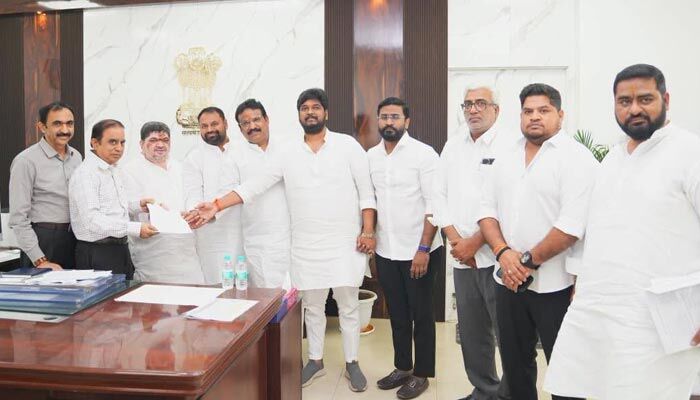 రక్తం పాకెట్లతో రాజకీయం అవసరం లేదు..  కాళేశ్వరంపై మంత్రి పొన్నం కీలక వ్యాఖ్యలు