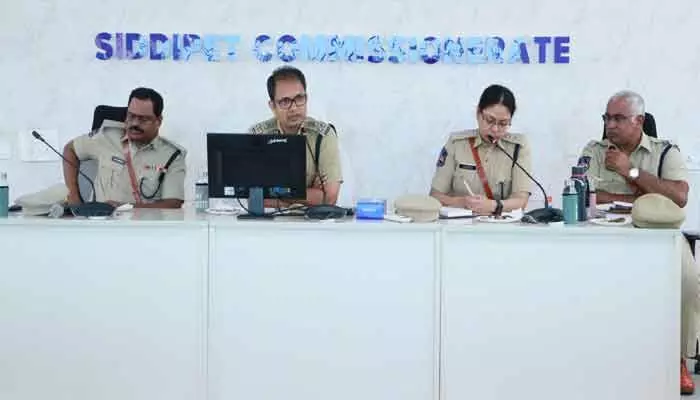పెండింగ్ కేసుల దర్యాప్తు వేగవంతం చేయాలి పెండింగ్ కేసుల దర్యాప్తు వేగవంతం చేయాలి