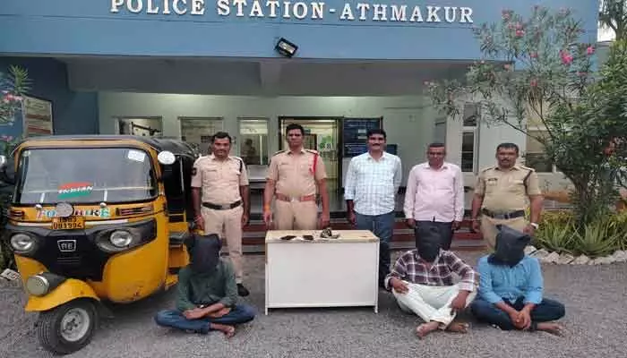 గొర్రెలు ఎత్తుకెళ్లిన దొంగల ముఠా అరెస్ట్.. గొర్రెలు ఎత్తుకెళ్లిన దొంగల ముఠా అరెస్ట్..