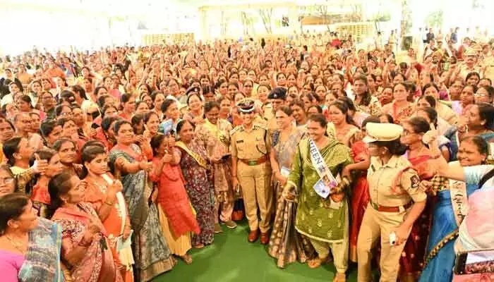 మహిళా సాధికారత సమాజ భద్రతకు బలమైన పునాది: మల్కాజిగిరి సీపీ మహిళా సాధికారత సమాజ భద్రతకు బలమైన పునాది: మల్కాజిగిరి సీపీ