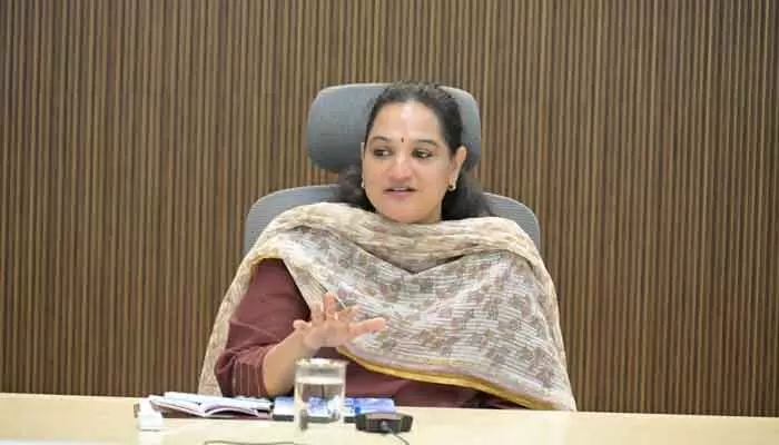 అనుమతులు పొందిన హోటళ్లకు మాత్రమే స్విగ్గీ, జొమాటో ప్లాట్ ఫామ్లో సభ్యత్వం కల్పించాలి అనుమతులు పొందిన హోటళ్లకు మాత్రమే స్విగ్గీ, జొమాటో ప్లాట్ ఫామ్లో సభ్యత్వం కల్పించాలి