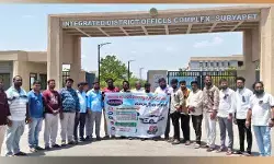 అద్దె వాహనాల బకాయిలు చెల్లించాలి..