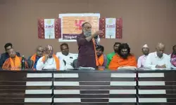 రమణమూర్తిపై దాడిని ఖండించిన పీఠాధిపతులు, ప్రజా సంఘాల నేతలు రమణమూర్తిపై దాడిని ఖండించిన పీఠాధిపతులు, ప్రజా సంఘాల నేతలు