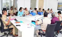 నేరాల నియంత్రణలో అప్రమత్తంగా ఉండాలి