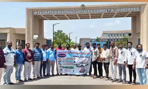 అద్దె వాహనాల బకాయిలు చెల్లించాలి..