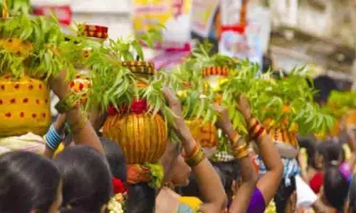 ఆషాఢ బోనాలకు వేళాయే.. అంగరంగ వైభవంగా నేటి నుంచి ఉత్సవాలు