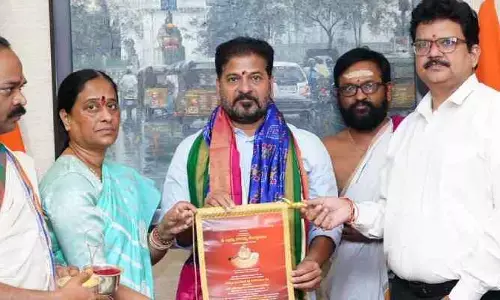 బోనాల పండుగ.. సీఎం రేవంత్ కీల‌క ప్ర‌క‌ట‌న‌