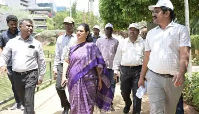 దుర్గం చెరువులోకి మురుగునీటి ప్రవాహాన్ని అరికట్టాలి దుర్గం చెరువులోకి మురుగునీటి ప్రవాహాన్ని అరికట్టాలి
