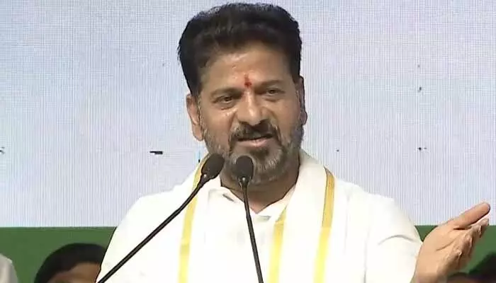 జీవితాల్లో మార్పు తెచ్చేది చదువొక్కటే.. సీఎం రేవంత్ రెడ్డి ఇంట్రెస్టింగ్ కామెంట్స్ జీవితాల్లో మార్పు తెచ్చేది చదువొక్కటే.. సీఎం రేవంత్ రెడ్డి ఇంట్రెస్టింగ్ కామెంట్స్