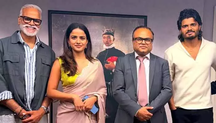 యూకేలో తెలుగు సినిమా ప్రమోషన్స్.. సందడి చేసిన ఎపిక్ జంట యూకేలో తెలుగు సినిమా ప్రమోషన్స్.. సందడి చేసిన ఎపిక్ జంట
