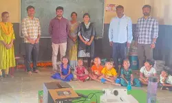 ప్రాథమిక పాఠశాలను ఆకస్మికంగా సందర్శించిన తహసీల్దార్ శ్రీనివాస్ ప్రాథమిక పాఠశాలను ఆకస్మికంగా సందర్శించిన తహసీల్దార్ శ్రీనివాస్