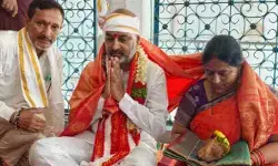 నల్లగొండ లక్ష్మీనరసింహ స్వామి సన్నిధిలో కేంద్ర సహాయ మంత్రి బండి సంజయ్ ప్రత్యేక పూజలు