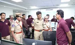 సైబర్ నేరాలే భవిష్యత్లో అతిపెద్ద సవాలు: డీజీపీ సీవీ ఆనంద్ కీలక వ్యాఖ్యలు సైబర్ నేరాలే భవిష్యత్లో అతిపెద్ద సవాలు: డీజీపీ సీవీ ఆనంద్ కీలక వ్యాఖ్యలు