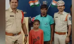 ప్రహరీ దూకి స్టూడెంట్ పరారీ ప్రహరీ దూకి స్టూడెంట్ పరారీ