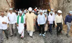 సీతారామ ప్రాజెక్టును పరిశీలించిన మంత్రులు.. సీతారామ ప్రాజెక్టును పరిశీలించిన మంత్రులు..