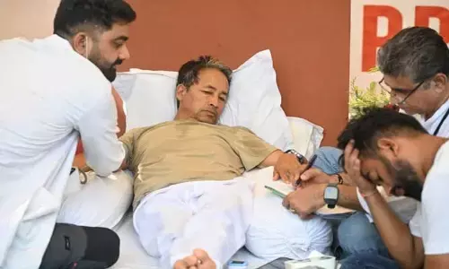 కొనసాగుతున్న సోనమ్ వాంగ్‌చుక్ నిరాహార దీక్ష..హెల్త్ బులెటిన్ విడుదల చేసిన డాక్టర్