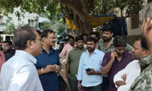 అక్రమ వ్యర్థాల పారబోతపై కమిషనర్ ఉక్కుపాదం