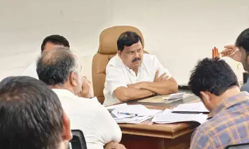 ఏ గ్రామంలోనూ మంచినీటి కొరత ఉండొద్దు : అధికారులకు ఆదేశం