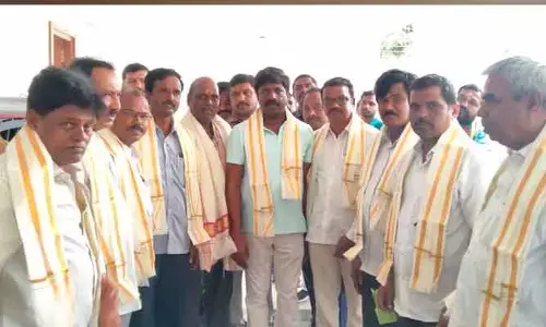 చేనేత కార్మికుల సంక్షేమం కోసం కృషి చేస్తా : ఎమ్మెల్యే వేముల వీరేశం