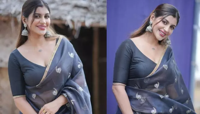 బ్లాక్ శారీలో సైడ్ అందాలతో మెస్మరైజ్ చేస్తున్న యాషిక ఆనంద్ బ్లాక్ శారీలో సైడ్ అందాలతో మెస్మరైజ్ చేస్తున్న యాషిక ఆనంద్