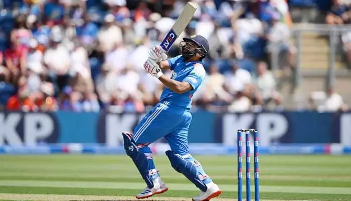 IND Vs ENG: నిలకడగా ఆడుతున్న రోహిత్, కోహ్లీ.. కెప్టెన్ శుభ్మన్ గిల్ అవుట్ IND Vs ENG: నిలకడగా ఆడుతున్న రోహిత్, కోహ్లీ.. కెప్టెన్ శుభ్మన్ గిల్ అవుట్