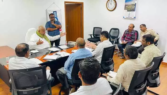 సిద్ధాపూర్ రిజర్వాయర్ పనులకు పోచారం స్పీడ్.. అధికారులతో సమీక్ష సిద్ధాపూర్ రిజర్వాయర్ పనులకు పోచారం స్పీడ్.. అధికారులతో సమీక్ష