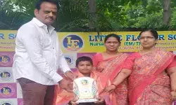చిన్న వయస్సులోనే అంతర్జాతీయ గుర్తింపు.. విద్యార్థికి ఘన సన్మానం చిన్న వయస్సులోనే అంతర్జాతీయ గుర్తింపు.. విద్యార్థికి ఘన సన్మానం