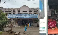 సాంఘిక సంక్షేమ గురుకులంలో అటెండర్ ఆత్మహత్యాయత్నం..! సాంఘిక సంక్షేమ గురుకులంలో అటెండర్ ఆత్మహత్యాయత్నం..!
