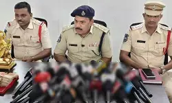 హుస్నాబాద్లో వరుస దొంగతనాల కేసు ఛేదించిన పోలీసులు హుస్నాబాద్లో వరుస దొంగతనాల కేసు ఛేదించిన పోలీసులు