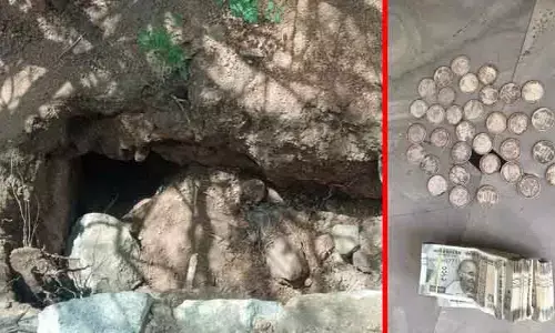 గట్టులో మరోచోట గుప్త నిధుల తవ్వకాలు..