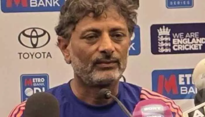 రోహిత్ శర్మ పేలవ ప్రదర్శనపై బ్యాటింగ్ కోచ్ కీలక ప్రకటన రోహిత్ శర్మ పేలవ ప్రదర్శనపై బ్యాటింగ్ కోచ్ కీలక ప్రకటన