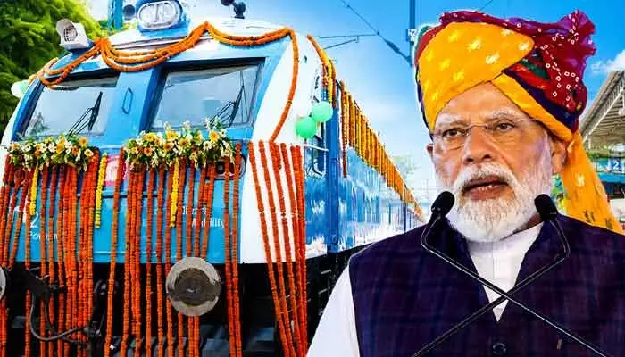 డీజిల్, విద్యుత్ వినియోగం తగ్గిస్తాం.. హైడ్రోజన్ రైలు ప్రారంభోత్సవంలో ప్రధాని మోడీ డీజిల్, విద్యుత్ వినియోగం తగ్గిస్తాం.. హైడ్రోజన్ రైలు ప్రారంభోత్సవంలో ప్రధాని మోడీ
