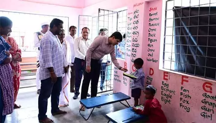 గిరిజన గ్రామాల్లో విద్య, మౌలిక వసతుల అభివృద్ధికి ప్రత్యేక చర్యలు గిరిజన గ్రామాల్లో విద్య, మౌలిక వసతుల అభివృద్ధికి ప్రత్యేక చర్యలు