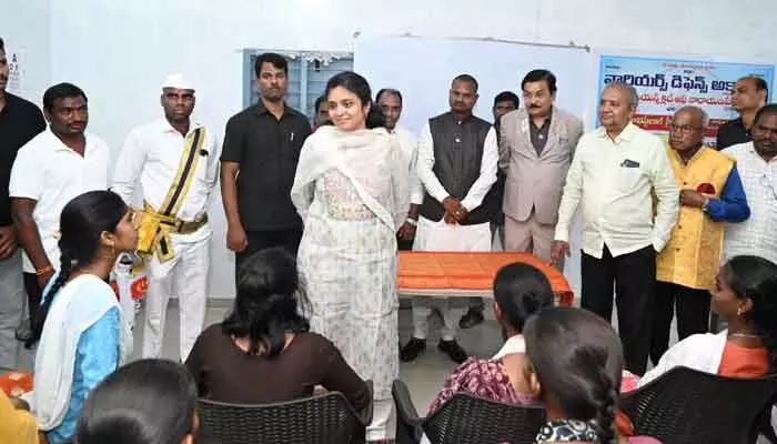 అంకిత భావం, క్రమశిక్షణతో చదవాలి: కలెక్టర్ ప్రియాంక అంకిత భావం, క్రమశిక్షణతో చదవాలి: కలెక్టర్ ప్రియాంక