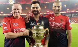 ఇంగ్లండ్ బంపర్ ఆఫర్...రిజెక్ట్ చేసిన RCB హెడ్ కోచ్ ఇంగ్లండ్ బంపర్ ఆఫర్...రిజెక్ట్ చేసిన RCB హెడ్ కోచ్
