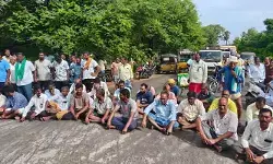 విద్యుత్ కోతలపై రైతుల ఆందోళన.. అయిలాపూర్లో రాస్తారోకో విద్యుత్ కోతలపై రైతుల ఆందోళన.. అయిలాపూర్లో రాస్తారోకో