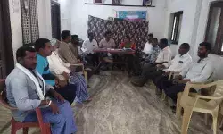 ఆరుతడి పంటలపై రైతులు దృష్టి సారించాలి: ఏఈఓ సంతోష్