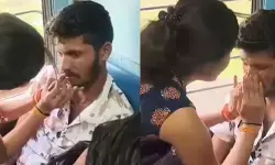 రైలులో ఆకతాయికి వింత శిక్ష.. గాజులు వేసి, లిప్స్టిక్ పూసిన యువతి వైరల్ రైలులో ఆకతాయికి వింత శిక్ష.. గాజులు వేసి, లిప్స్టిక్ పూసిన యువతి వైరల్