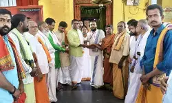 కన్నుల పండువగా వరుణ యాగం కన్నుల పండువగా వరుణ యాగం