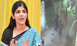 మహిళను వివస్త్రను చేసిన ఘటన.. సోషల్ మీడియా యూజర్లకు మహిళా కమిషన్ హెచ్చరిక మహిళను వివస్త్రను చేసిన ఘటన.. సోషల్ మీడియా యూజర్లకు మహిళా కమిషన్ హెచ్చరిక