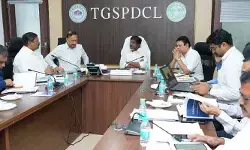ఎల్నినో ముప్పు.. విద్యుత్ శాఖ అప్రమత్తంగా ఉండాలి : డిప్యూటీ సీఎం భట్టి విక్రమార్క ఎల్నినో ముప్పు.. విద్యుత్ శాఖ అప్రమత్తంగా ఉండాలి : డిప్యూటీ సీఎం భట్టి విక్రమార్క
