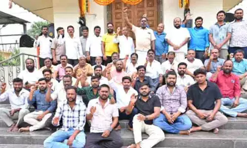 అయ్యప్ప స్వామి దేవాలయ ట్రస్టు రద్దుకు భక్తుల నిరసన
