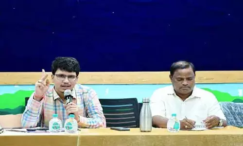 గిరిజన ప్రాంత అభివృద్ధికి జర్నలిస్టులు భాగస్వాములు కావాలి