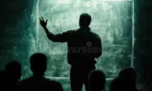 గురివింద సామెతలా వ్యవహరిస్తున్నారా..?
