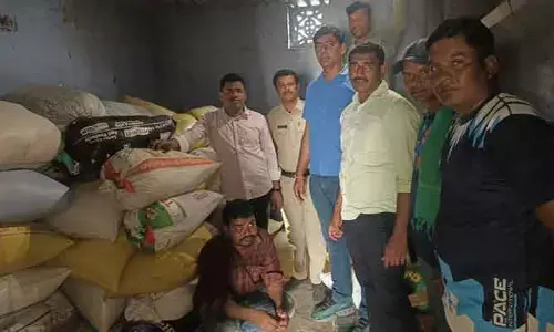 అక్రమ పీడీఎస్ బియ్యం నిల్వ గుట్టురట్టు..